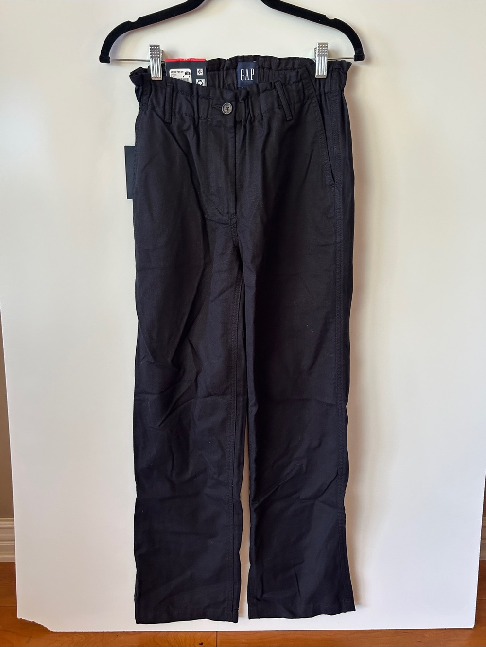 GAP Black Elastic-Waist Chinos
BXZ